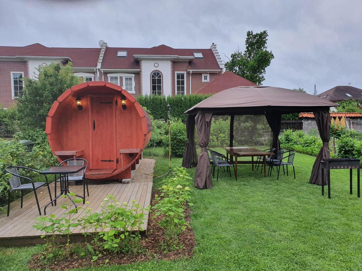 Family Summer House In Jurmala Luaran gambar